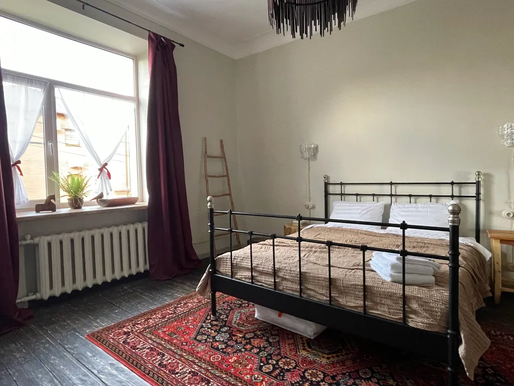 Квартира с камином в 200 метрах от нулевого километра — аренда посуточно в Вологда