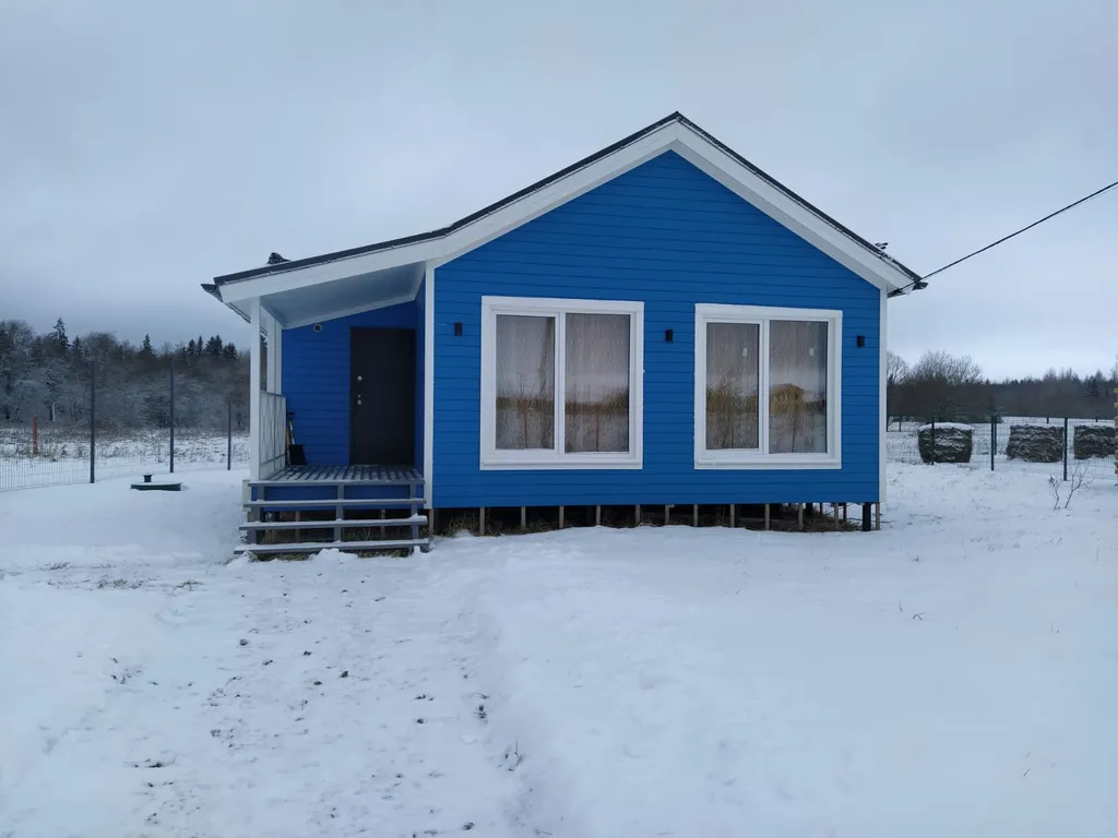 Коттедж Загородный дом с видом на поле и лес — Санкт-Петербург