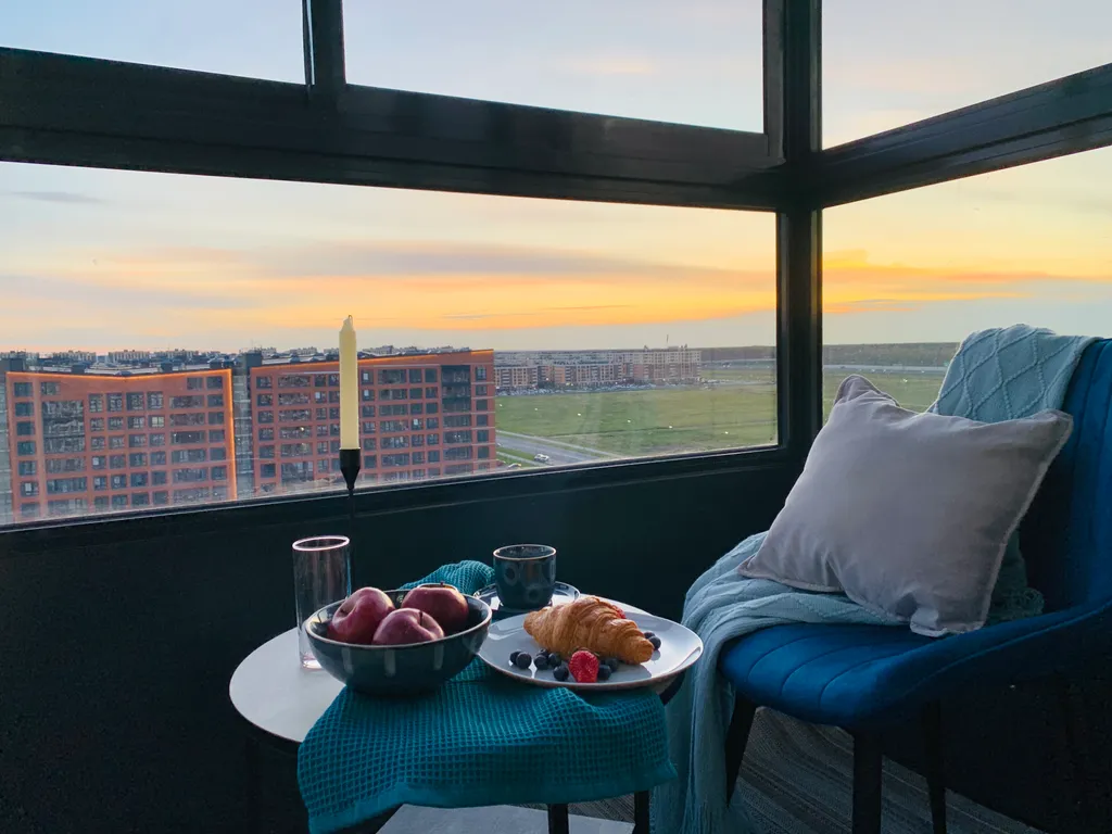 Студия с видом на закат