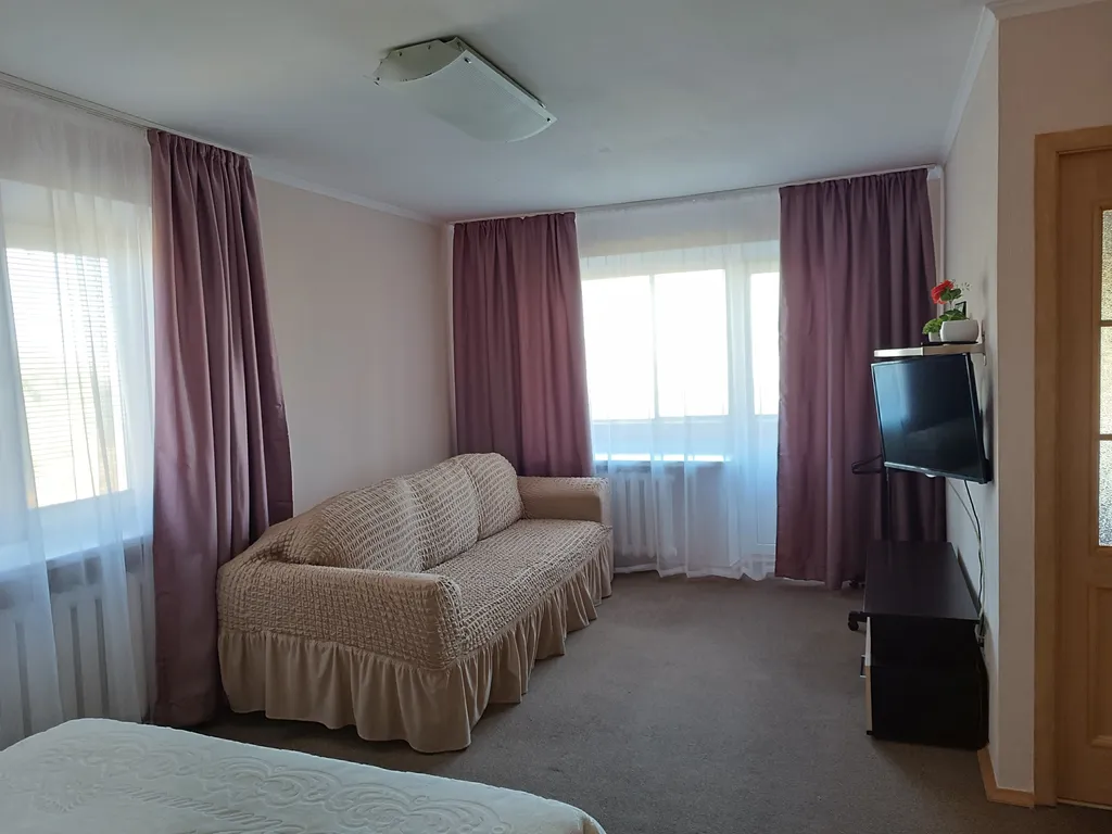 Уютная квартира в сердце города — аренда посуточно в Магнитогорск