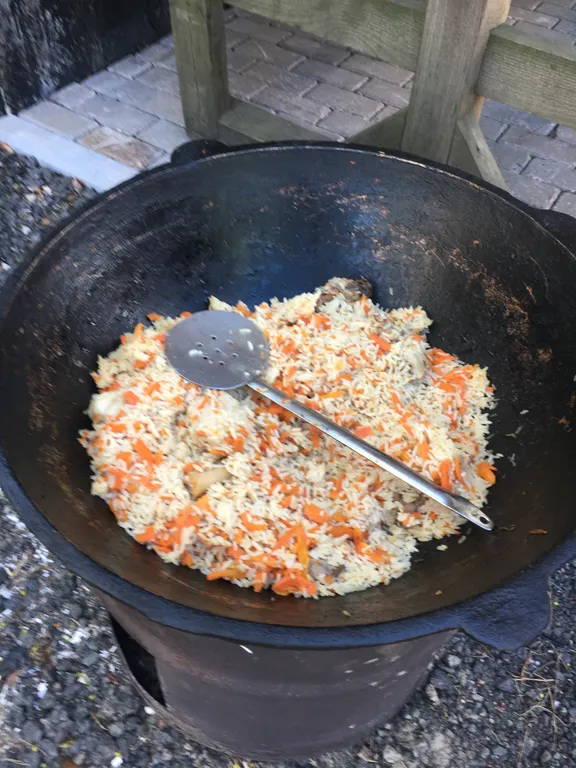 Коттедж на на берегу озера с банями и купелью