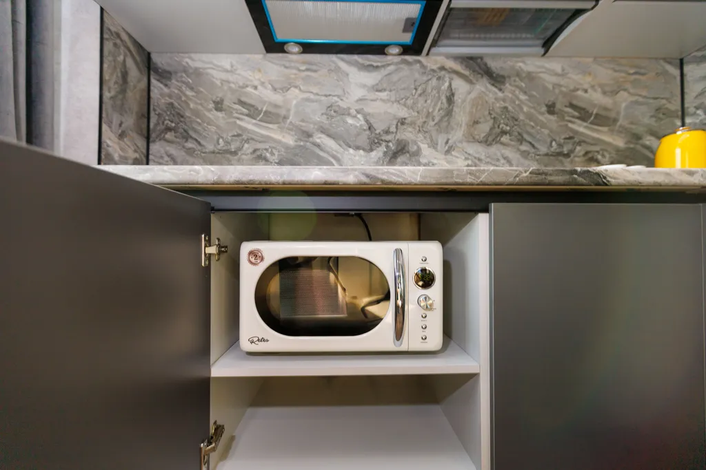 Квартира с видом на собор Александра Невского | квартирный вопрос