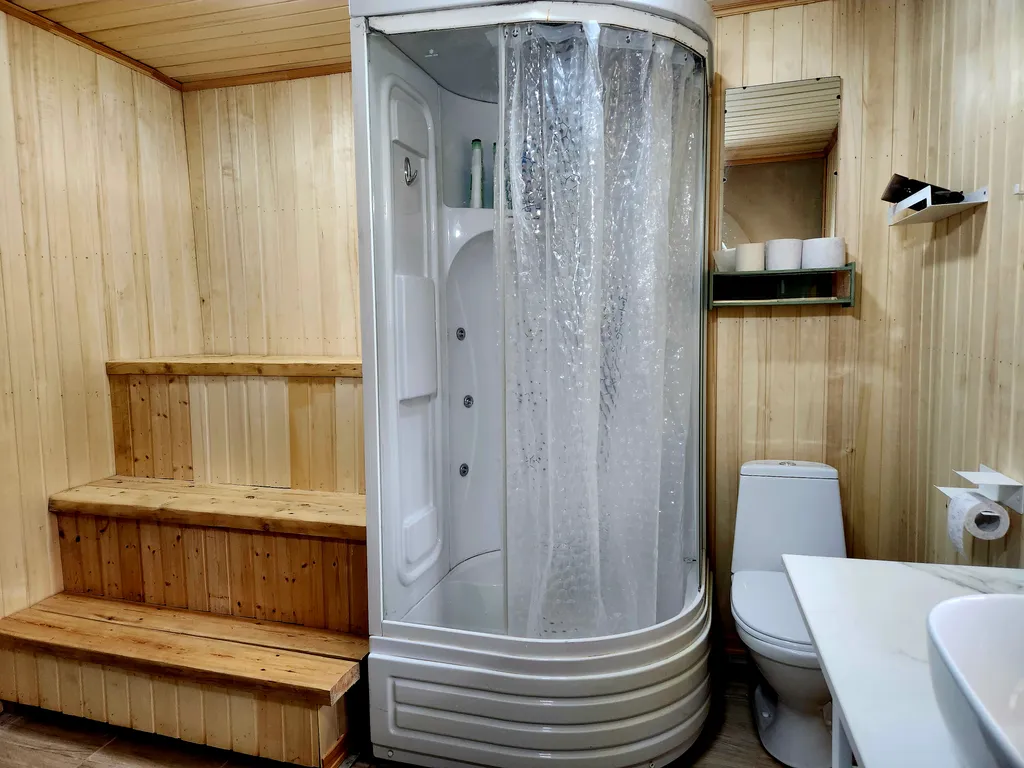 Коттедж Загородный дом с верандой в 6 минутах от залива — Лебяжье