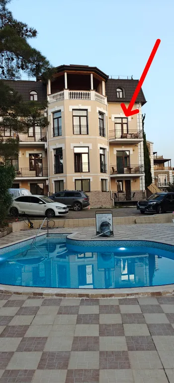 Видовой апартамент с двумя балконами