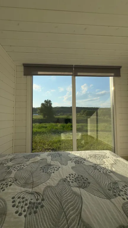 Уютный дом у озера