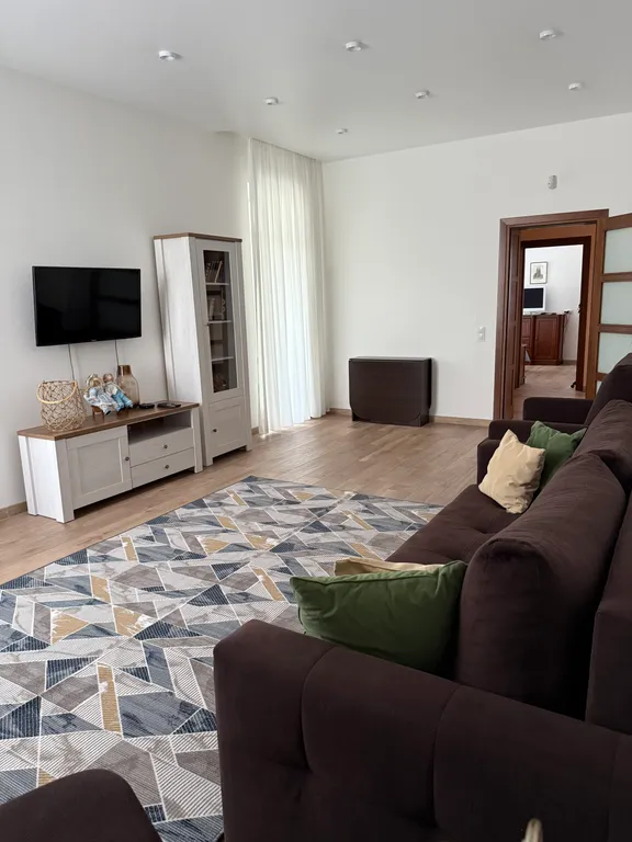 Квартира Комфортная и просторная квартира у озера — Калининград