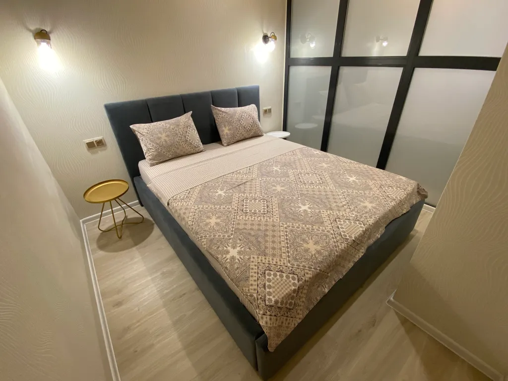 Трёхкомнатная квартира в центре с новым ремонтом