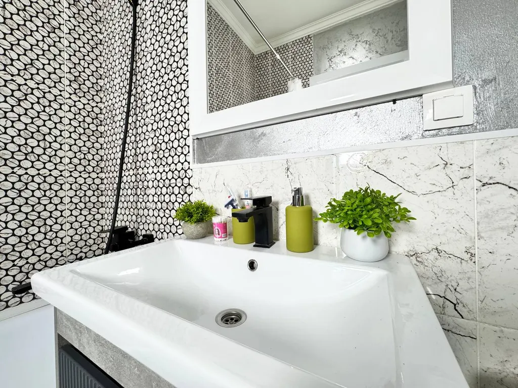 2-комнатная в жк 4you, рядом с тц Mega