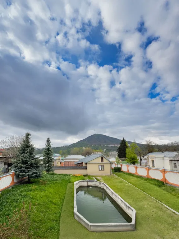 Уютный новый дом в городе-курорте