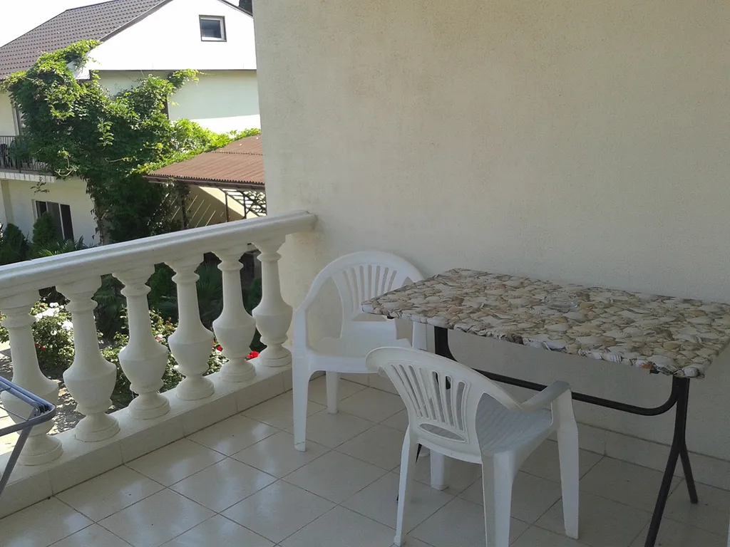 Комната с видом на бассейн на Вилле Чайка