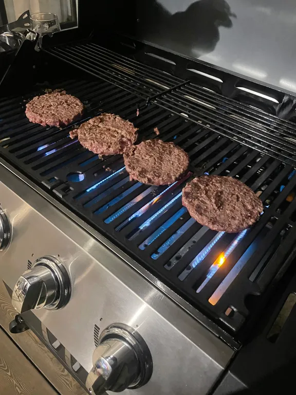 Современный дом рядом с комплексом Сорочаны