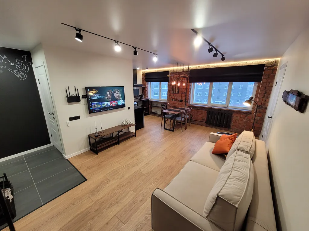 Квартира 2-комнатная квартира с шикарным видом — Кировск