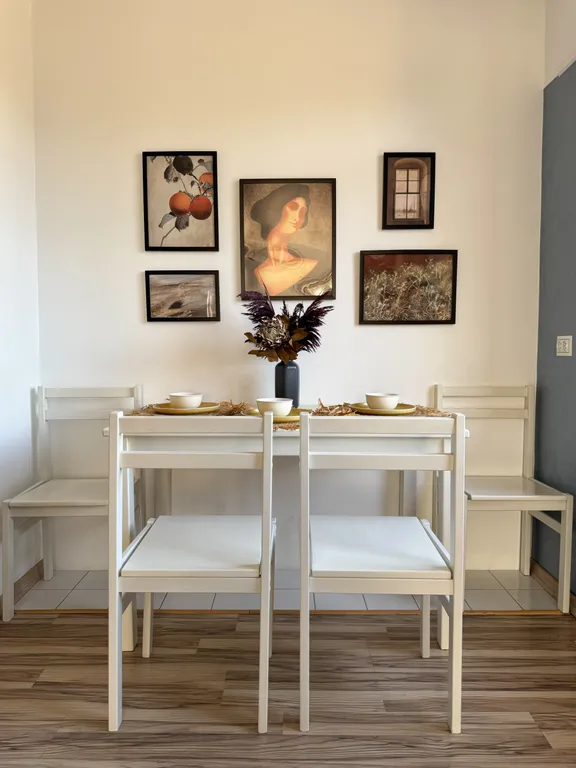 Студия с балконом