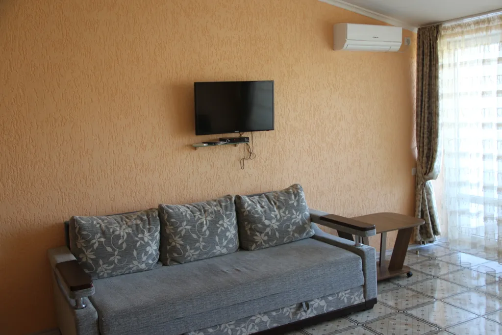 Четырехместный номер с видом на горы