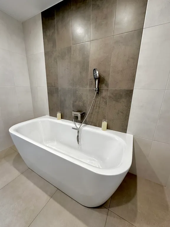 Коттедж Уютный коттедж с баней и бассейном в районе Сорочан — Капорки