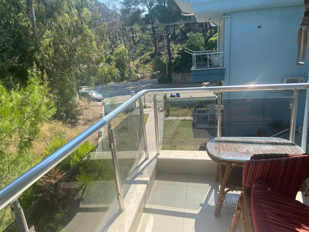 Апартамент с бассейном во дворе в райском уголке Ичмелера