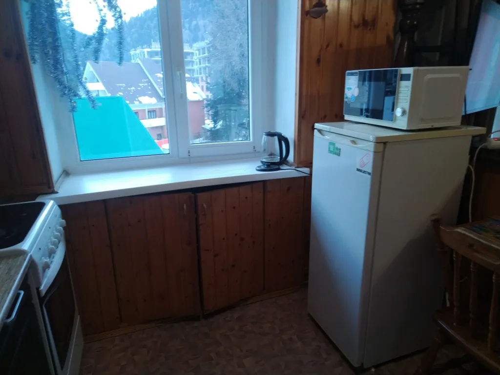 Двухкомнатная квартира на 5 человек с видом на горы