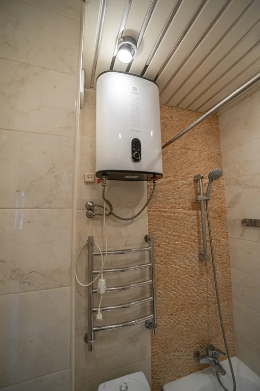 Очень теплый апартамент с открытым балконом, кухней, парковкой