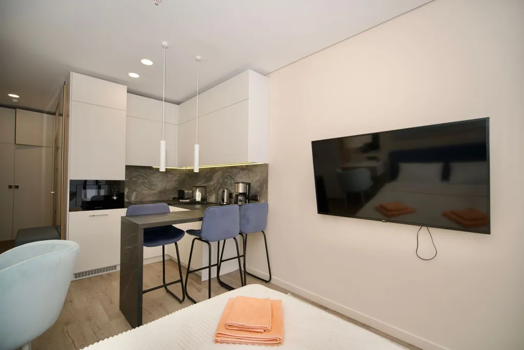 Дизайнерская студия Ls-sweet summer с видом на море с 12 этажа