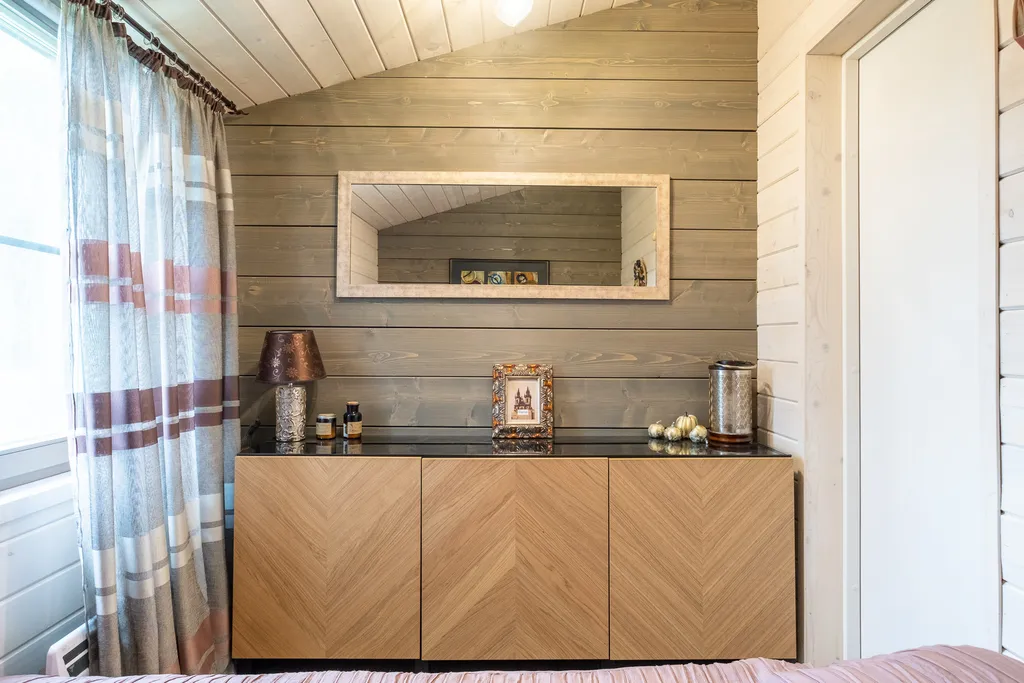 Лисий домик с камином