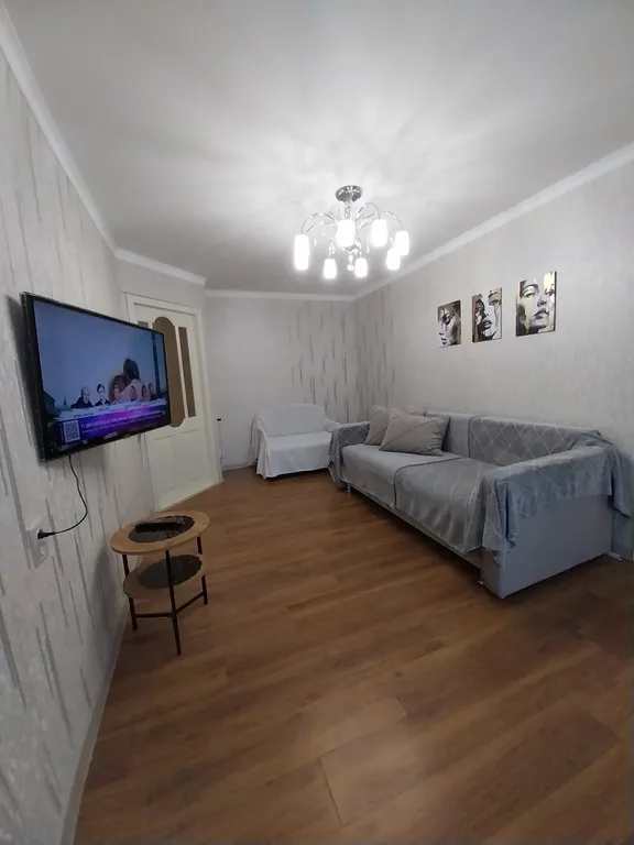 Awesome two-room в Зелёной зоне
