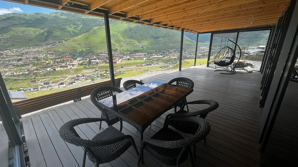 Дом с видом на горы