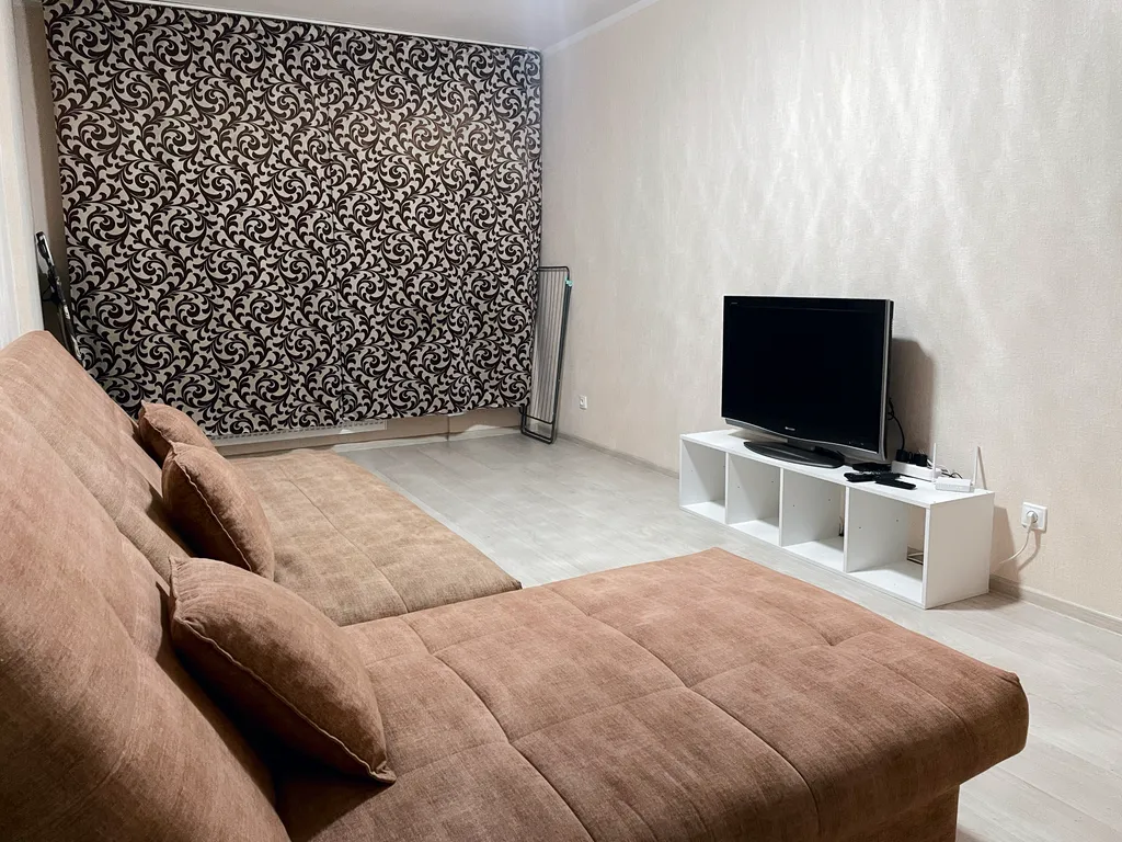 Уютная 1-комнатная квартира в новостройке — аренда посуточно в Ижевск