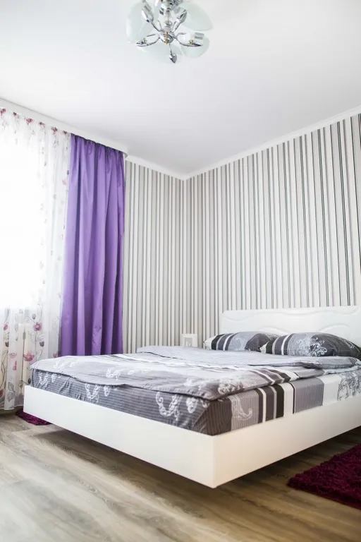 2- комнатная квартира в центре