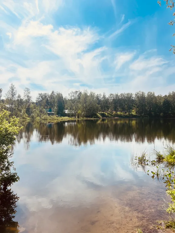 Коттедж Новый комфортабельный дом на берегу лесного озера Маролампи — Стеклянный