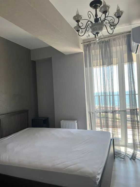 Квартира с двумя открытыми балконами и видом на море