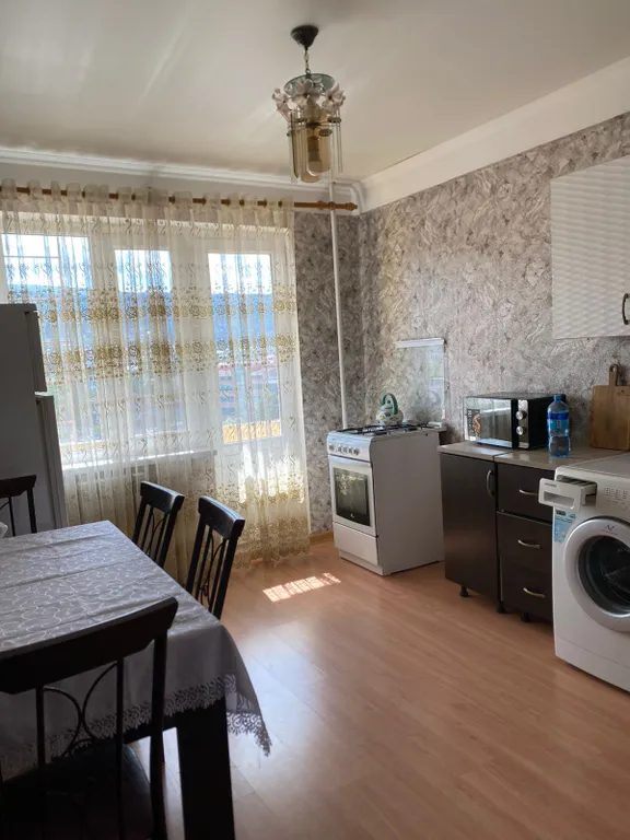 Квартира с видом на горы Не кидайте бронь если не собираетесь зас-ся!