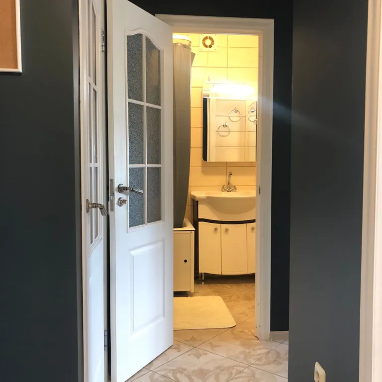 Уютная квартира с отдельной спальней и просторным балконом