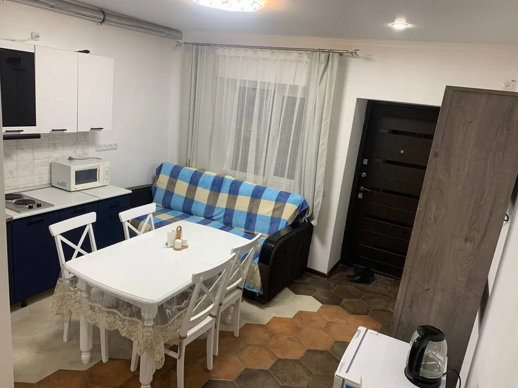 Уютный дом asdam house