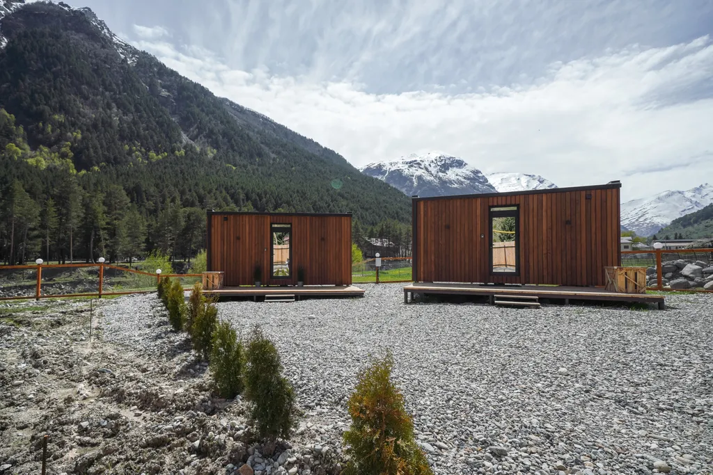 Зеркальный коттедж Alpina House 2