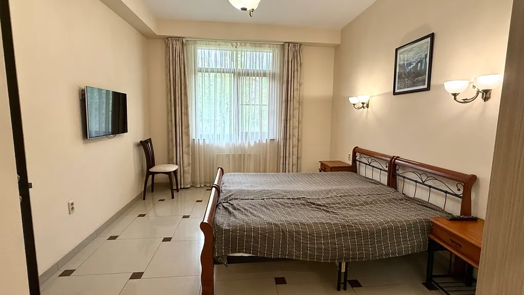 4-комнатная Квартира