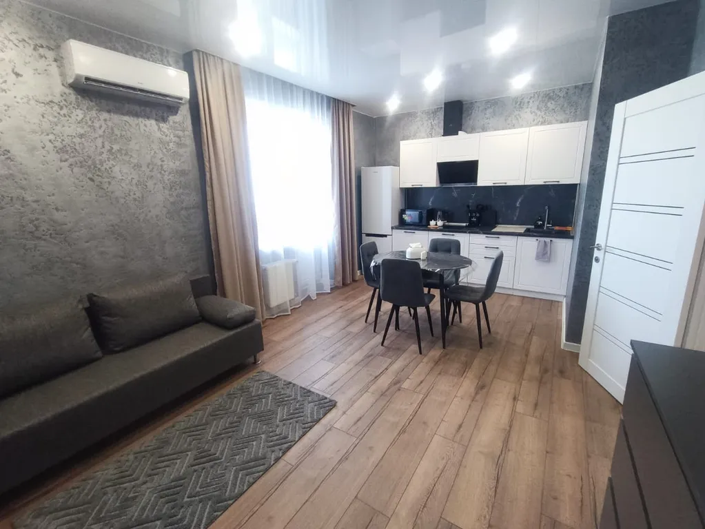 Квартира Уютная современная 2-комнатная квартира в тихом районе — Краснодар