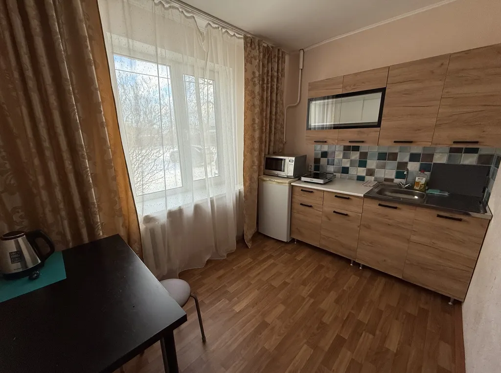 Трёхкомнатная квартира с тремя санузлами и кухней