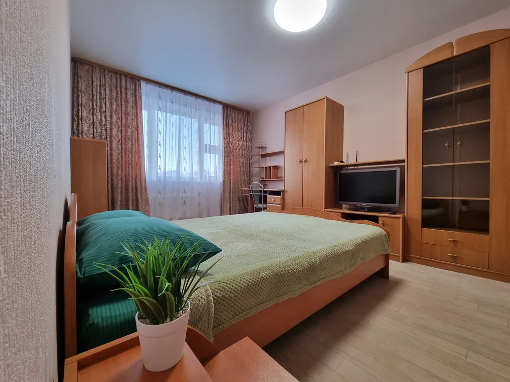 Отличная квартира в центре — аренда посуточно в Ноябрьск