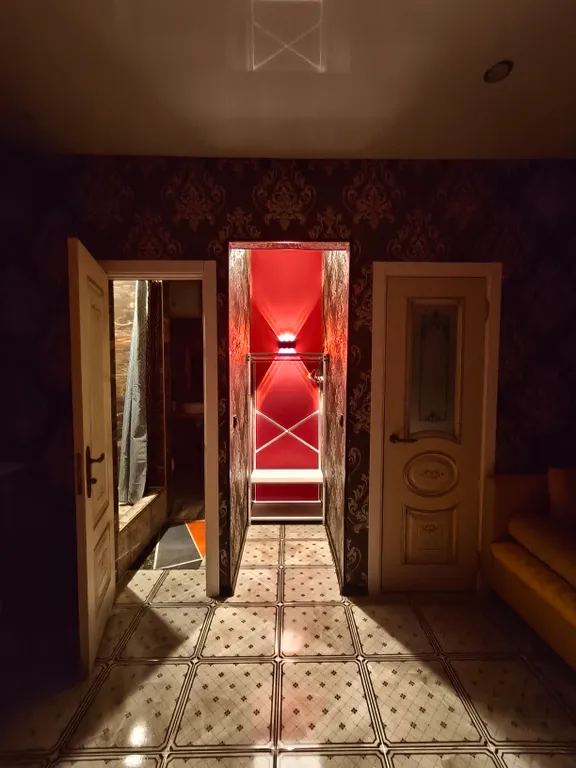 Яркая квартира в 800 метрах от Замкового моста