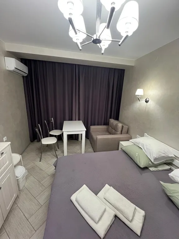 Квартира Квартира Комфортная, светлая, уютная студия. Шаговой 150-300метров к набережной — Алушта