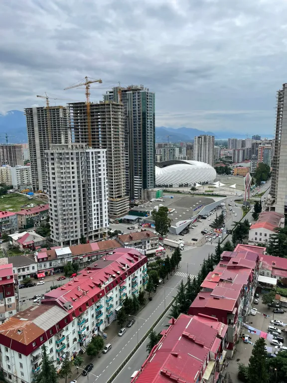 Квартира Светлая стильная квартира с 3 комнатами — Батуми