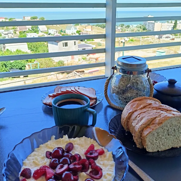 2-комнатный дом с бассейном с видом на Азовское море Абрикос