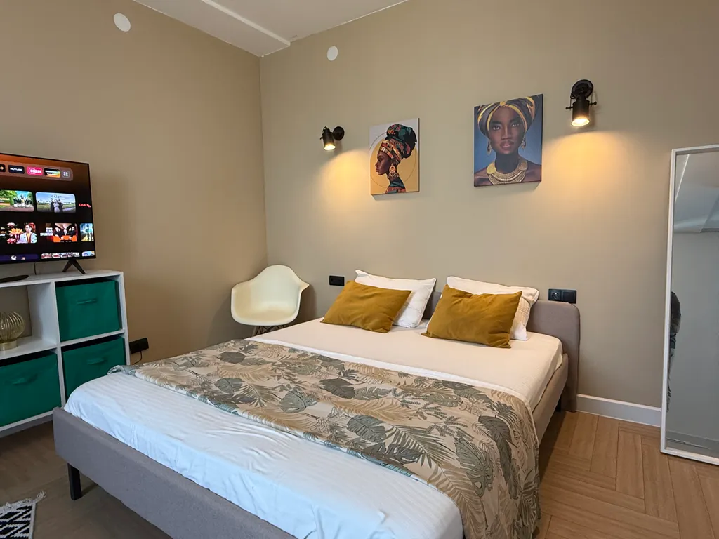 Квартира Дизайнерские апартаменты — Екатеринбург