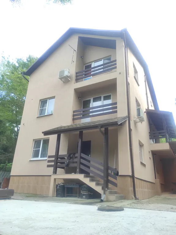 Уютный дом в тихом месте