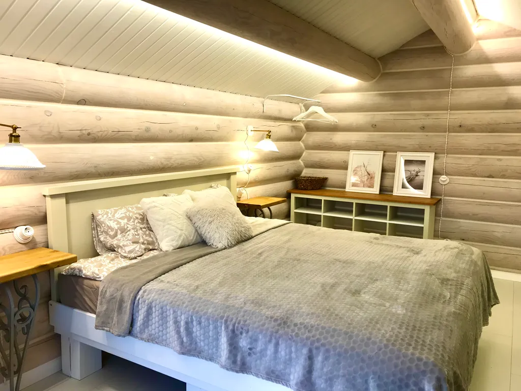 Дом на скале с видом на залив