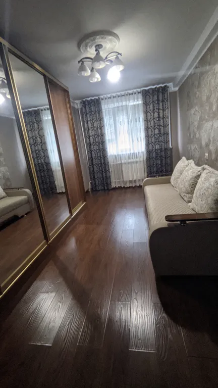 4-комнатная Квартира