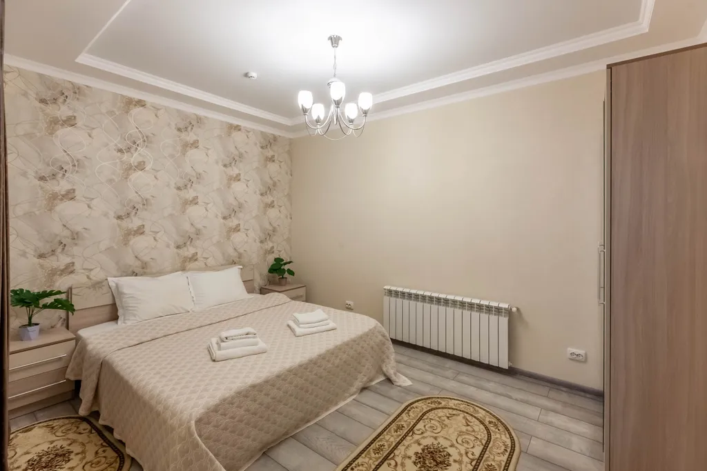 Трёхкомнатная квартира с евроремонтом в новом двухэтажном здании