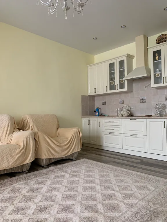 Коттедж Коттедж Просторные трехкомнатные апартаменты с двумя изолированными спальнями — Сухум