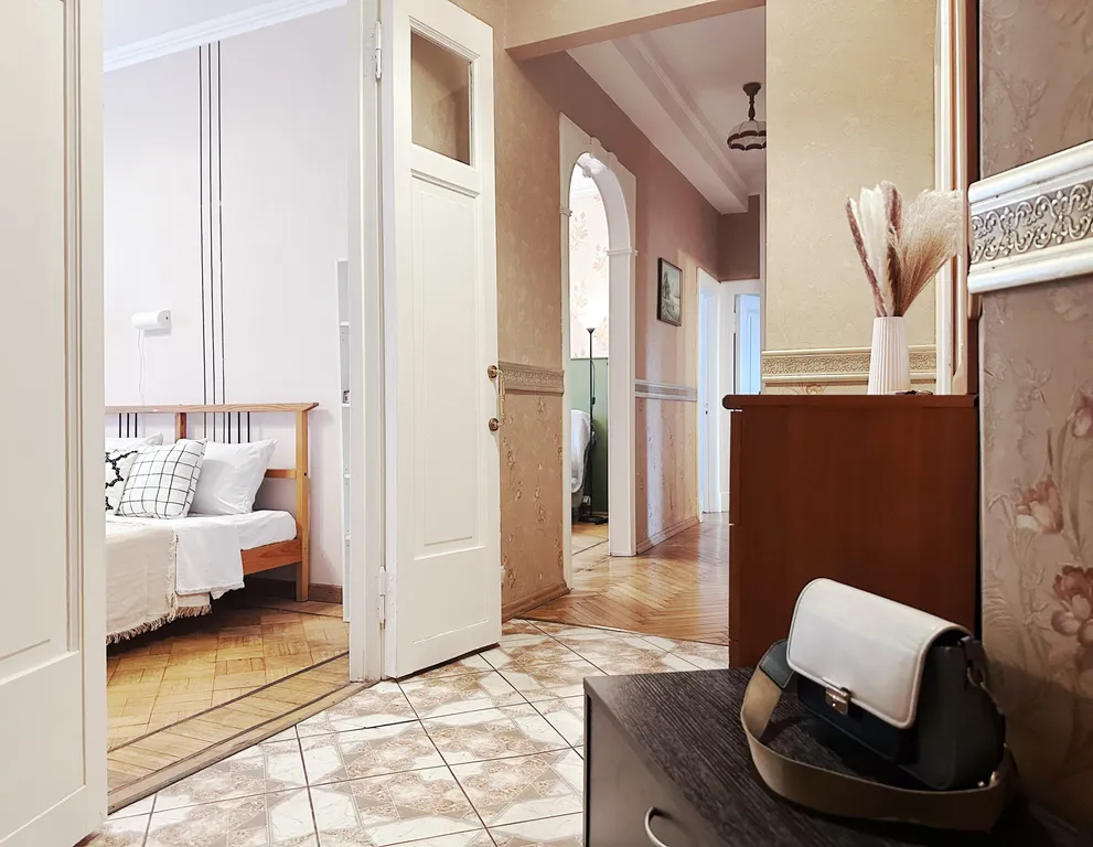 Квартира Квартира в центре Москвы рядом с Патриаршими прудами — Москва