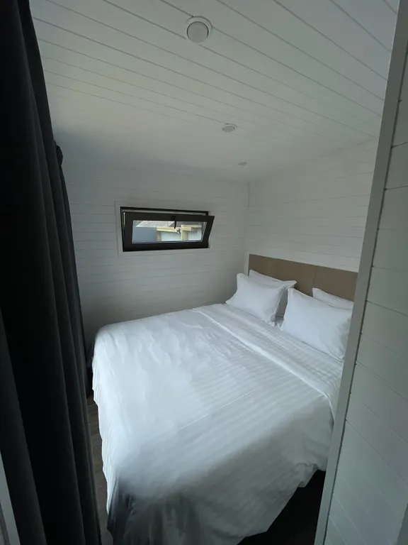 Скандинавское бунгало c финским банным чаном Асти Кэмп